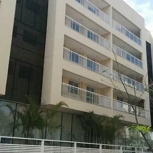 Apartamento Mediterrâneo 507 - Todo Equipado, Com Ar Split, Churrasqueira Na Varanda, Internet 240mb Wifi, Estacionamento Grátis, A 1 Km Praias, Cabo Frío